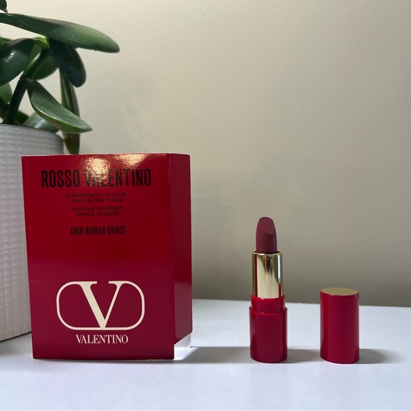 Valentino Other - Valentino Rosso Valentino 100R Roman grace lipstick 1g